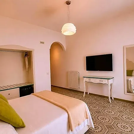 Pensión Il Canneto 4*