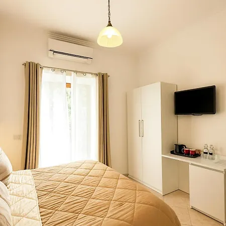 Гостевой дом Il Canneto 4*